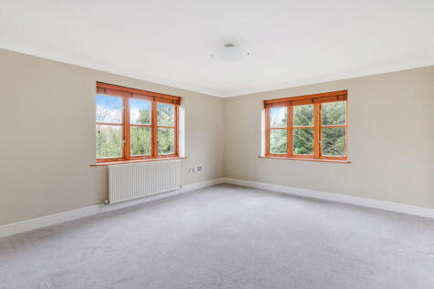 WONHAM PLACE, 8 (...