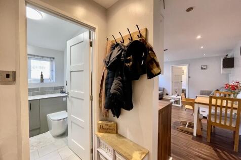 Entrance Landing ...