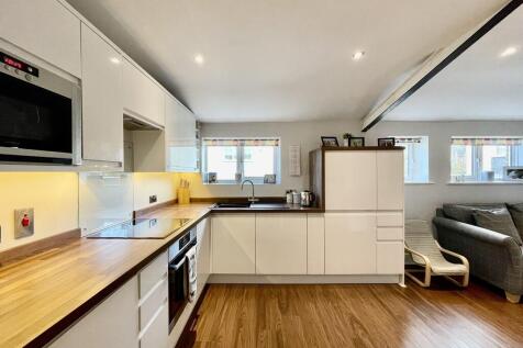 Kitchen (2)