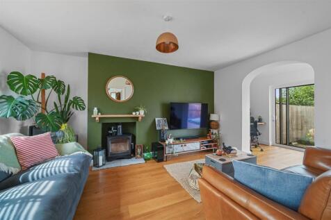 PT-RUP-8HarwichRd-24.jpg