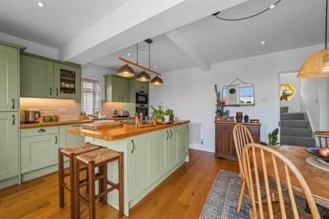 PT-RUP-8HarwichRd-16.jpg