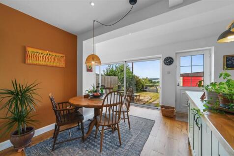 PT-RUP-8HarwichRd-19.jpg