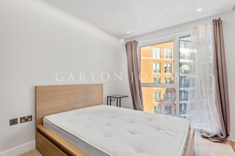 Bedroom (2).jpg