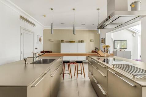 Modern Luxury Kitchen