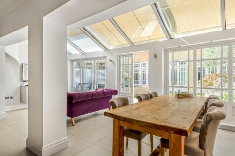 Open Plan Family Living