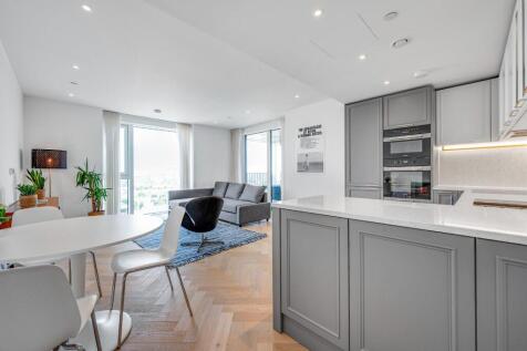 Lounge - Open Plan Kitchen
