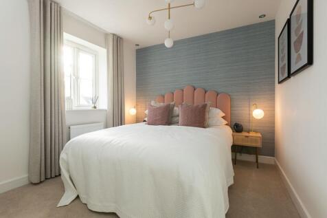 Main bedroom with double bed
