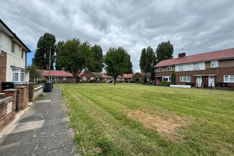 Large 3 Bedroom House