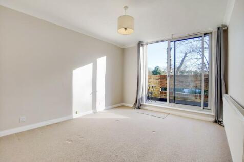 5_Main Bedroom-0.jpg