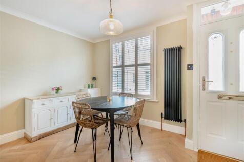 8653260-interior03.jpg