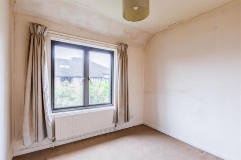 12 Gate Court, Gateway, Weybridge, KT13 8NW - 8.jp