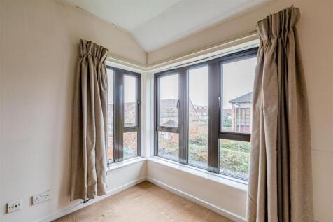 12 Gate Court, Gateway, Weybridge, KT13 8NW - 16.j