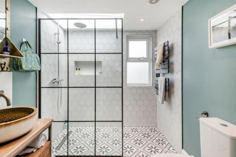 8653382-interior16.jpg