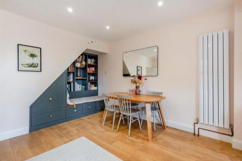 8653382-interior03.jpg