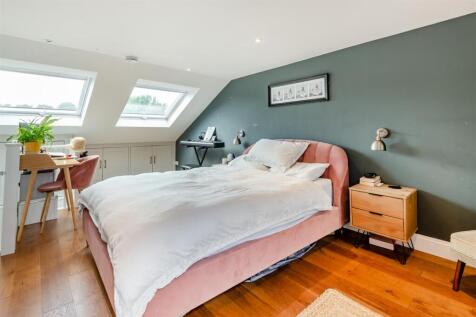 8653382-interior14.jpg