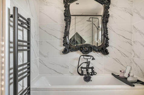 1384635236925a78d1cdbd