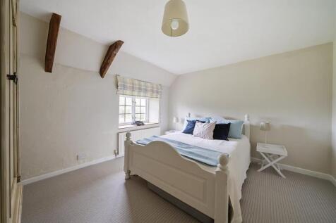 Farmhouse bedroom