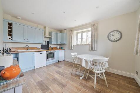Cottage kitchen