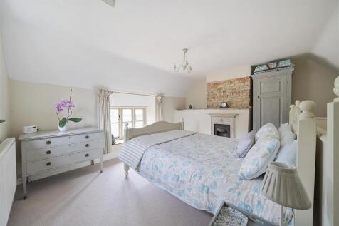 Cottage bedroom