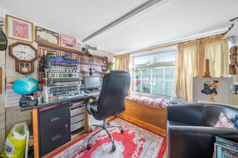 Garage/study