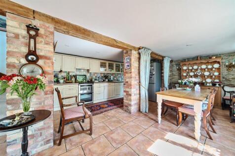 Kitchen diner