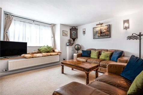 Living Room.jpg