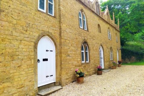 Keepers Cottage front photo.jpg