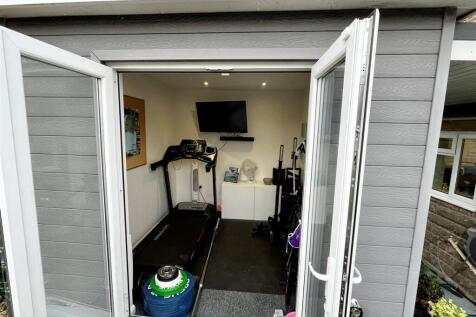 Summerhouse room.jpg