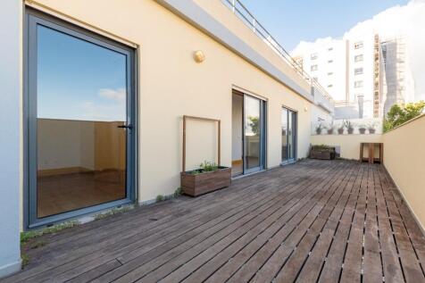 4 Bedroom Duplex