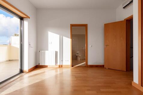 4 Bedroom Duplex