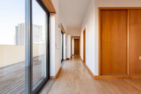 4 Bedroom Duplex
