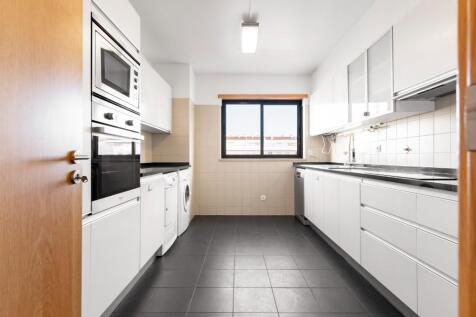 4 Bedroom Duplex