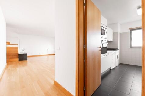 4 Bedroom Duplex