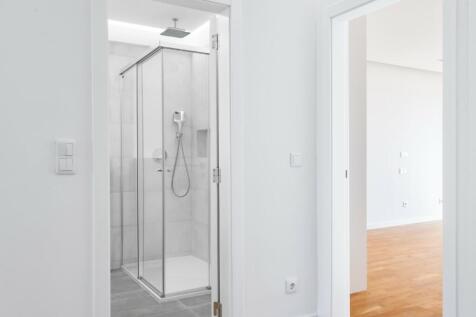 4 Bedroom Flat