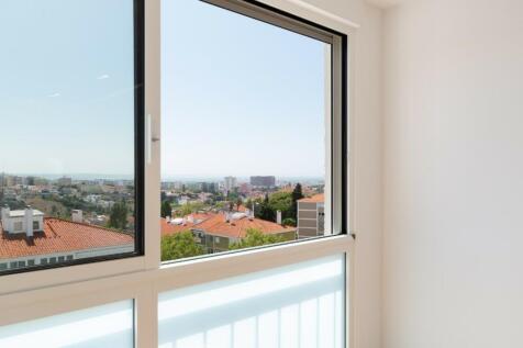 4 Bedroom Flat