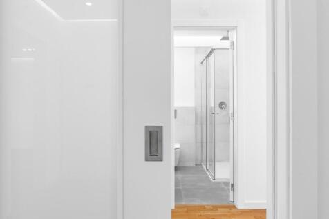 4 Bedroom Flat