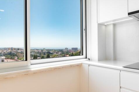 4 Bedroom Flat