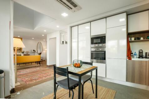 4&#43;1 Bedroom Villa