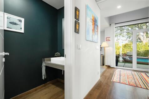 4&#43;1 Bedroom Villa