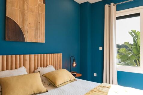 4&#43;1 Bedroom Villa