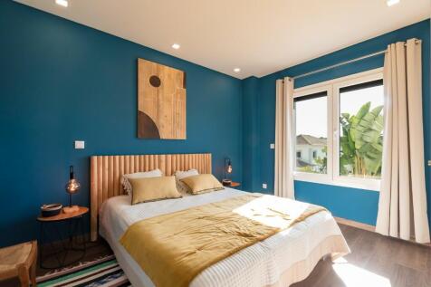 4&#43;1 Bedroom Villa