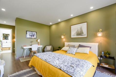 4&#43;1 Bedroom Villa