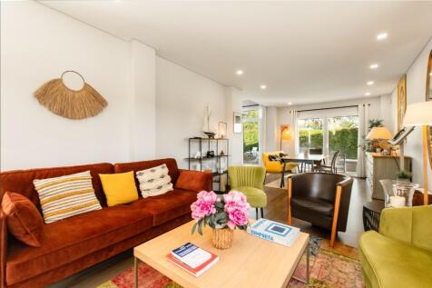 4&#43;1 Bedroom Villa