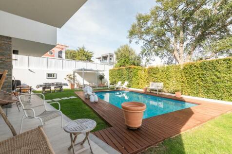 4&#43;1 Bedroom Villa