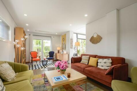 4&#43;1 Bedroom Villa