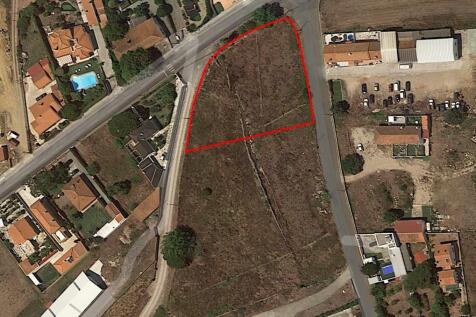 4500m2 plot of land