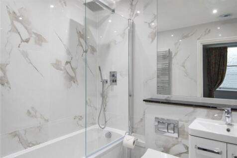 Master En-Suite