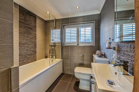 luxury family bathroom