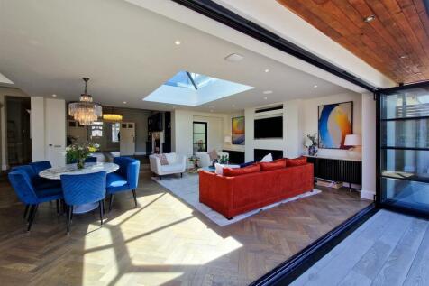 stunning open plan space