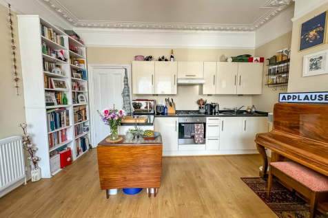 Kitchen/Living Room